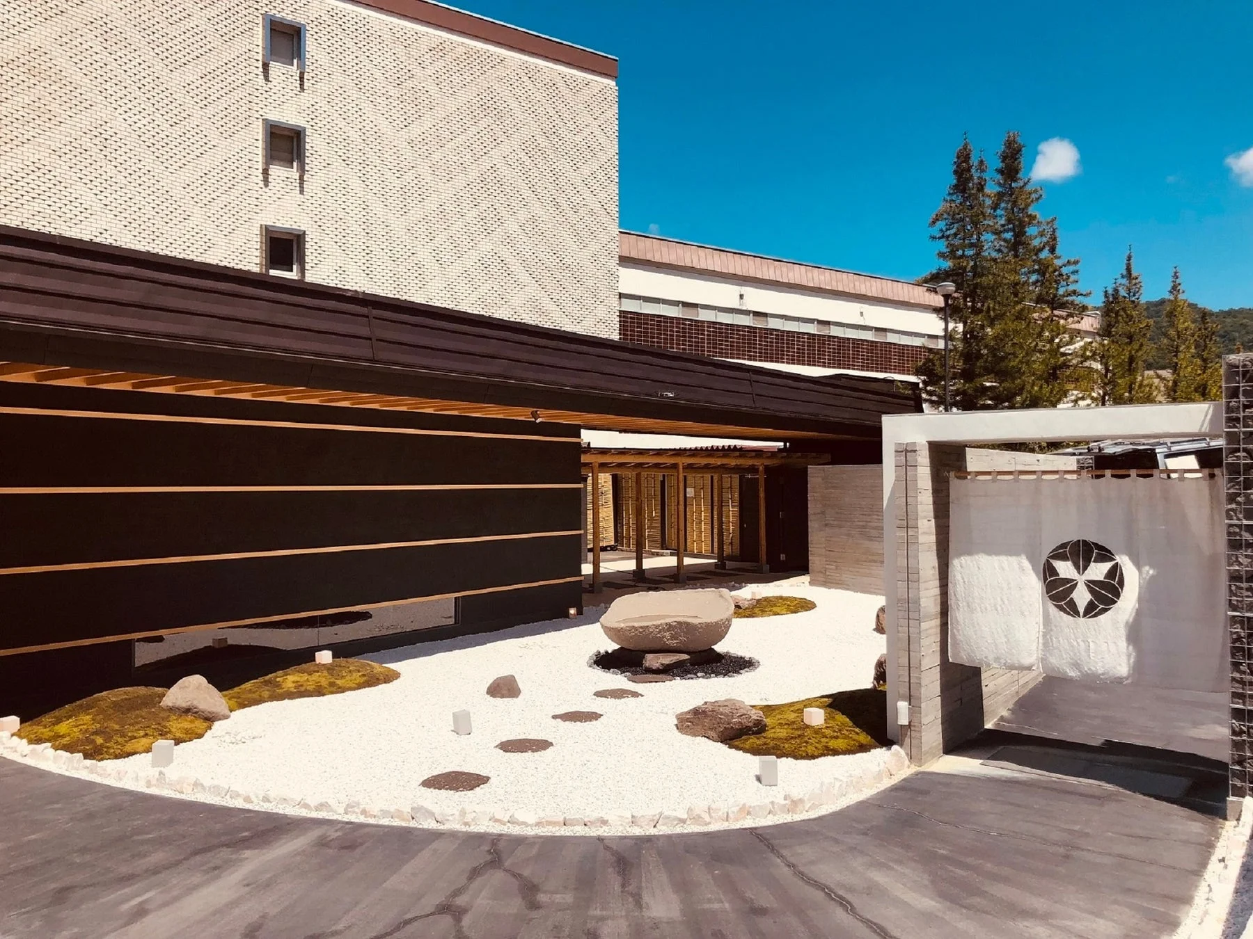 日本庭園と現代建築