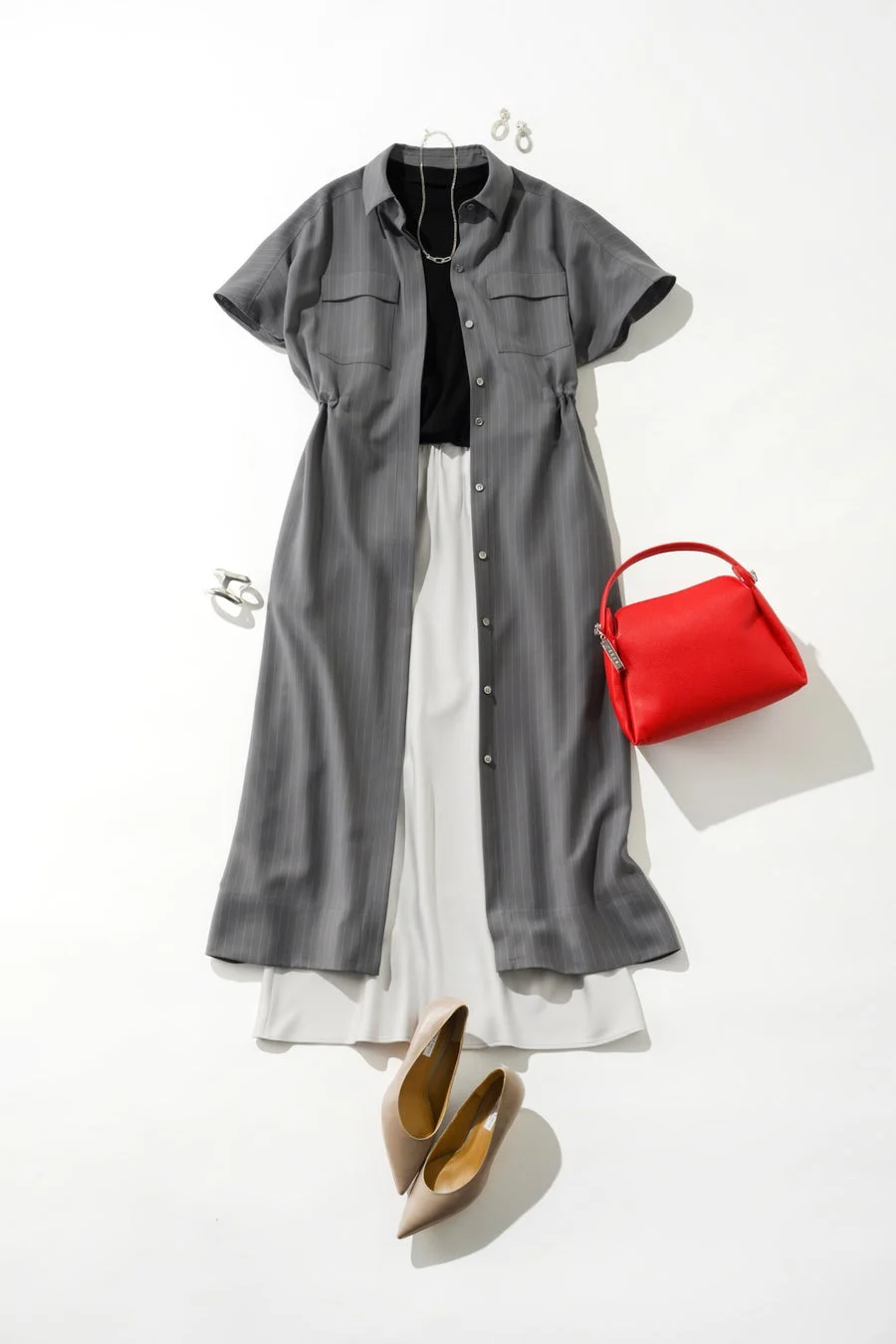 ロングシャツワンピース×スラントタックワイドパンツの着回し例1