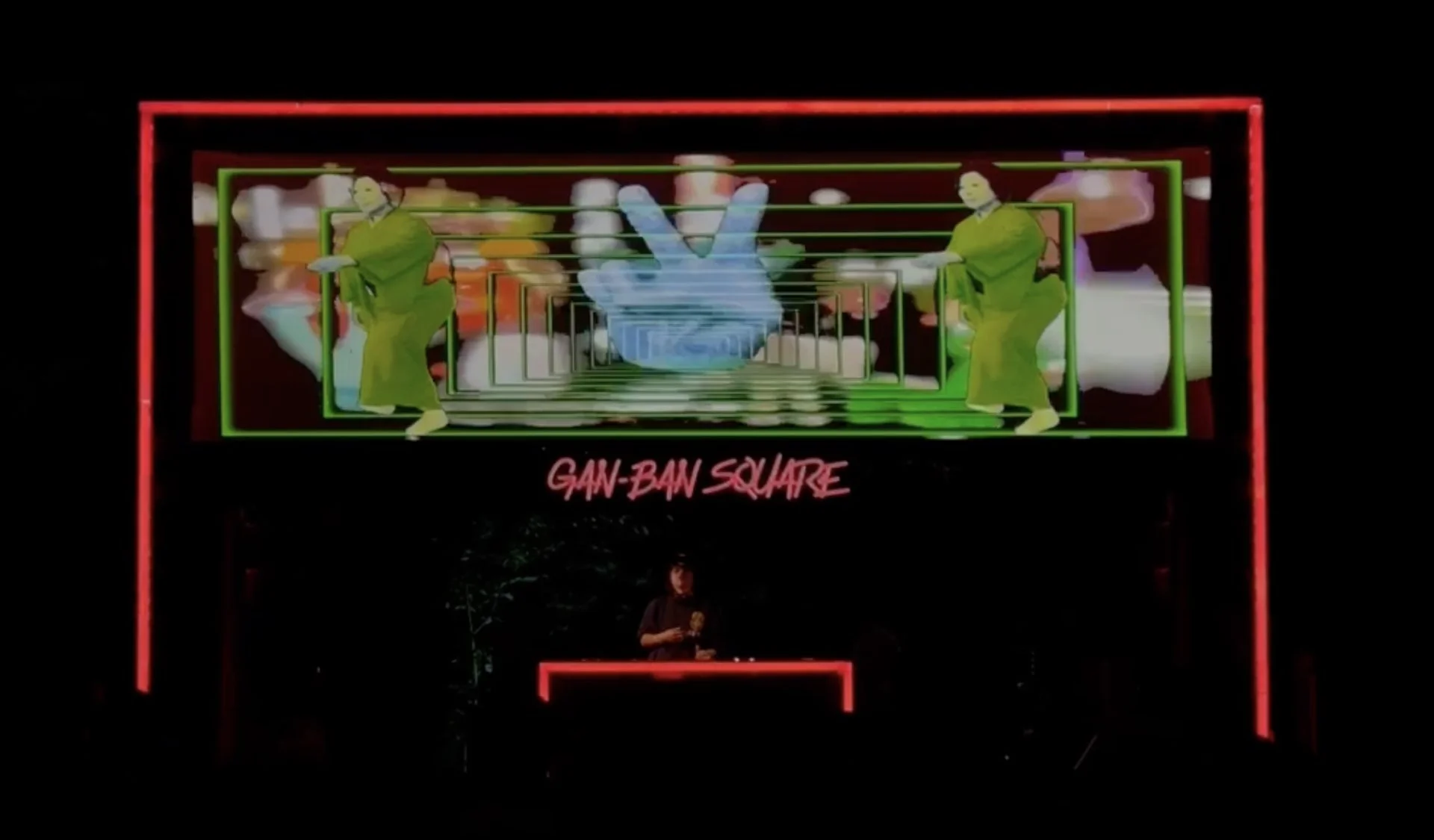 GAN-BAN SQUAREのVJが映し出すデジタルアートのイメージ
