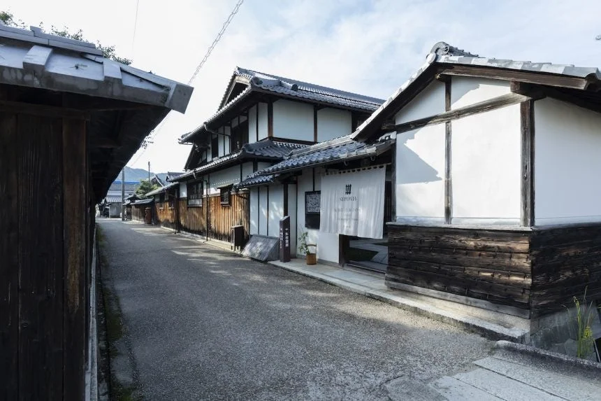 日本の街並み、古民家