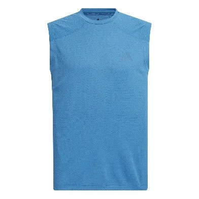青色のノースリーブTシャツ