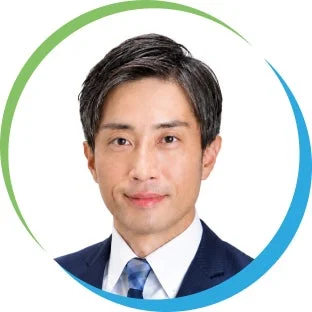 中庭 雅文氏