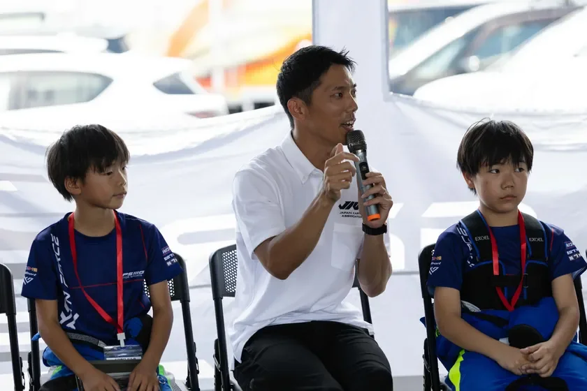坪井 翔氏