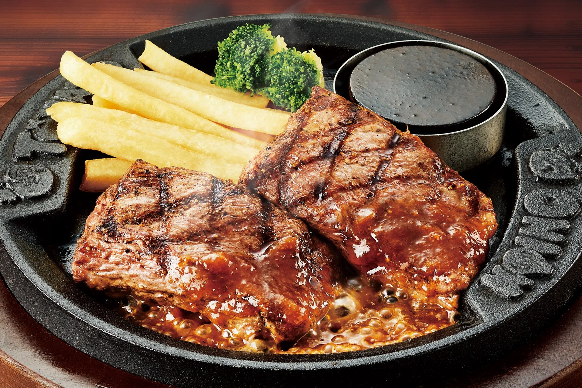 熱々のステーキ