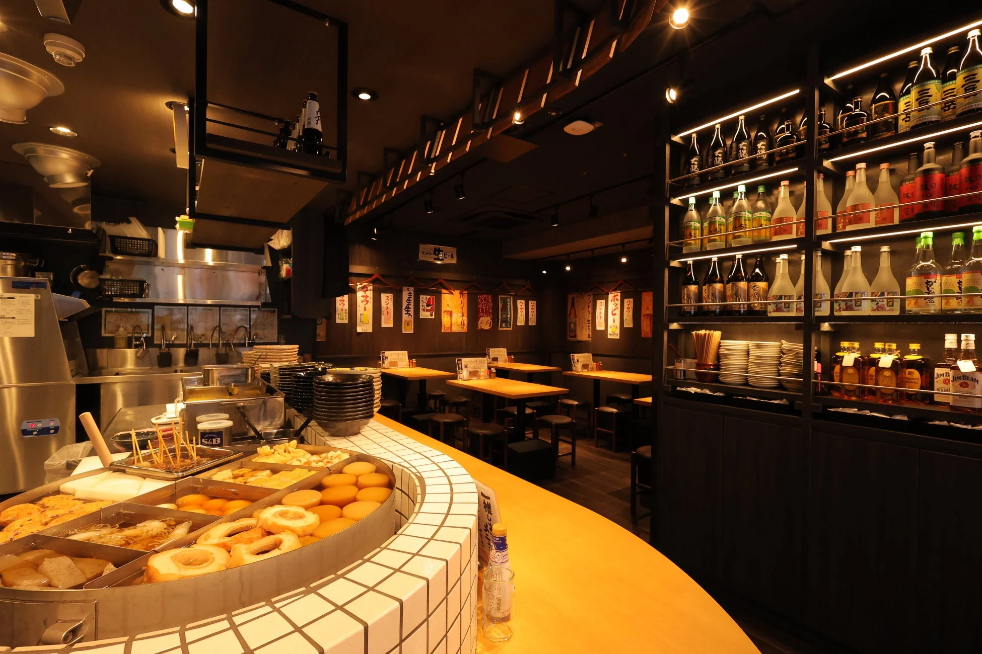 店内カウンター