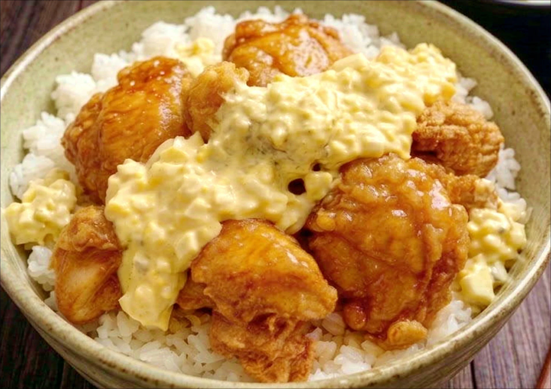 味彩 おんの字のチキン南蛮丼