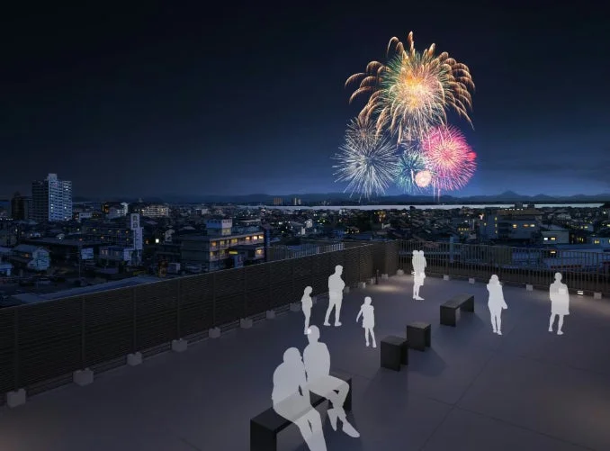 屋上テラスから望む花火