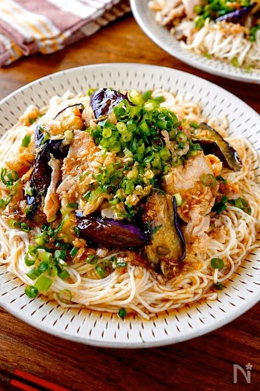 豚バラ茄子の香味だれそうめん