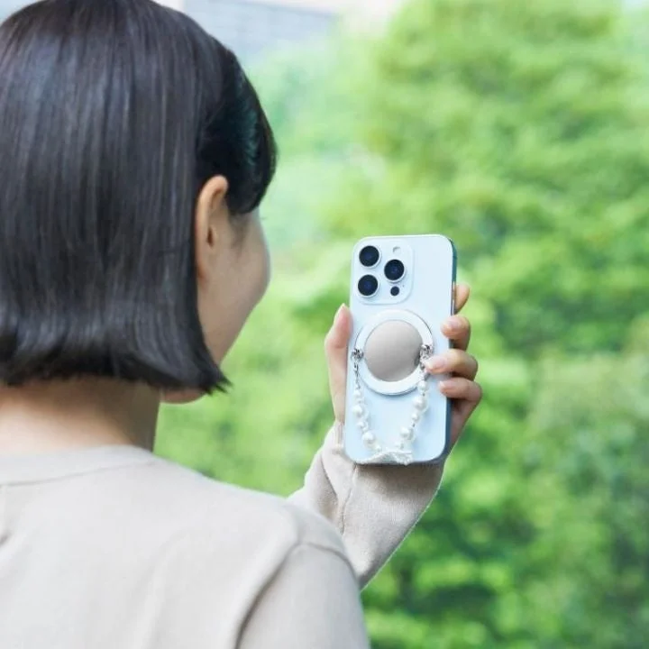 ミラー付きマグネットスマホリング使用例1