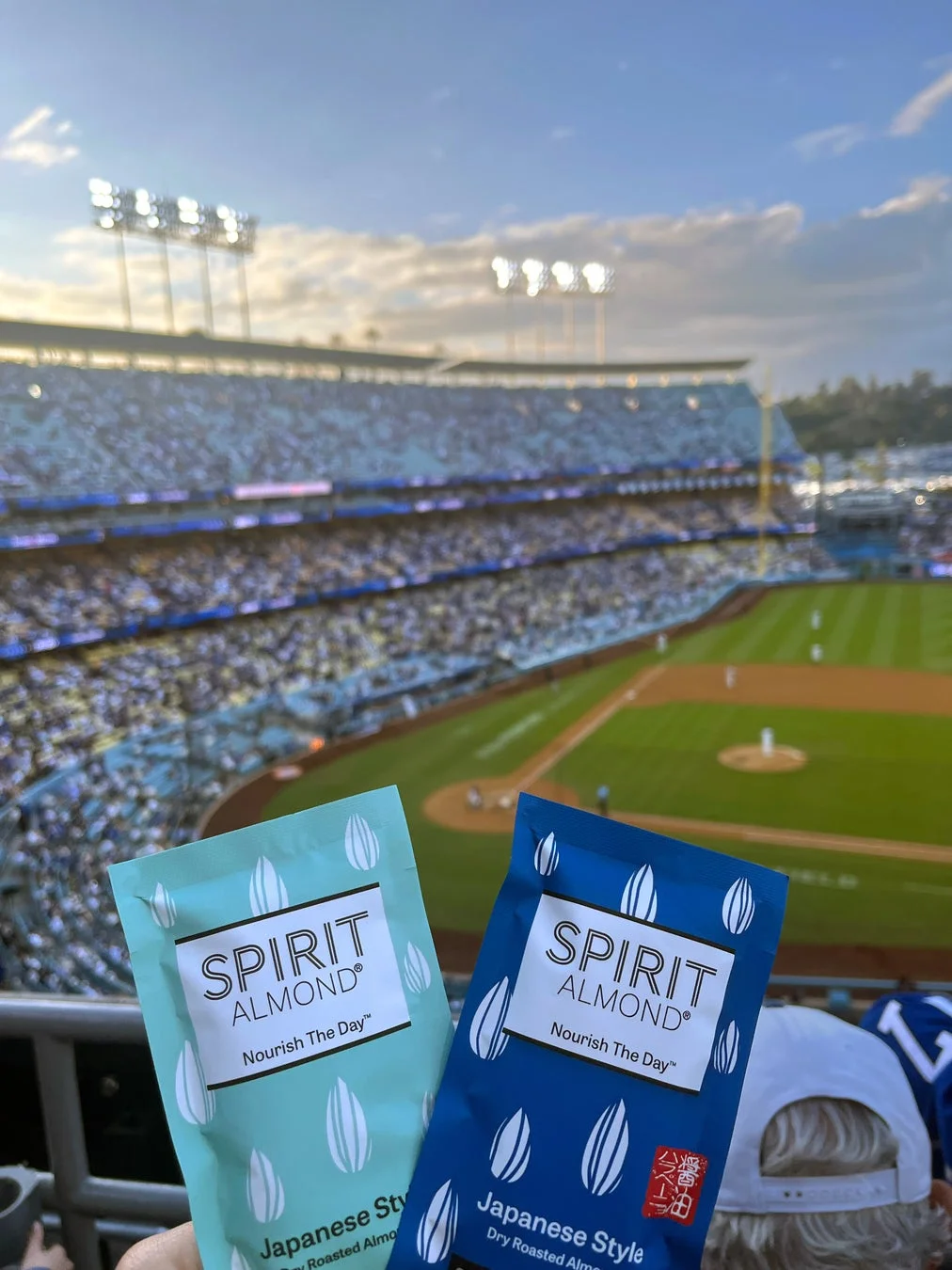 ドジャースタジアムでのSPIRIT ALMOND