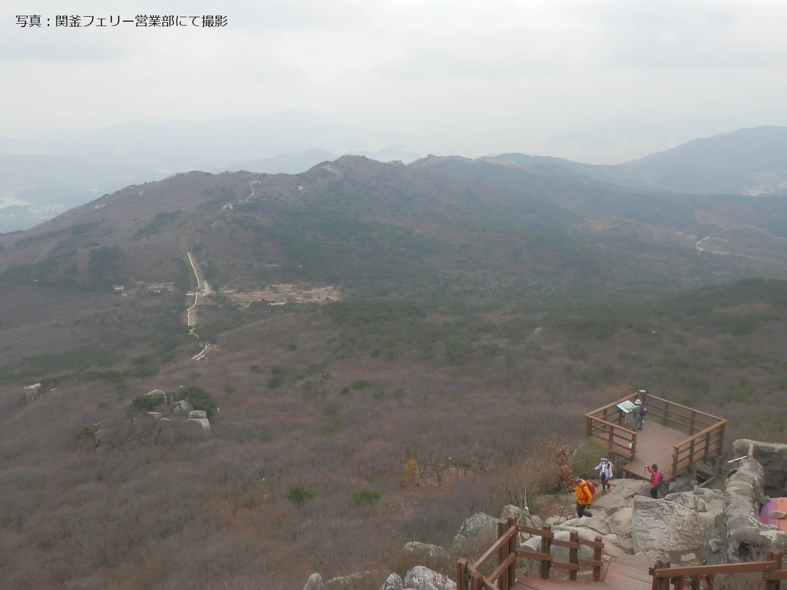 山頂付近の展望台からの景色