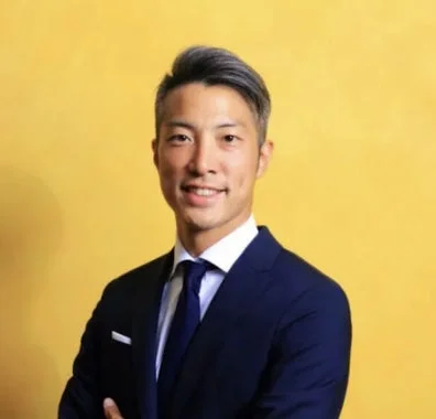 秦 卓民 氏
