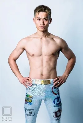 風間大輝選手の全身写真