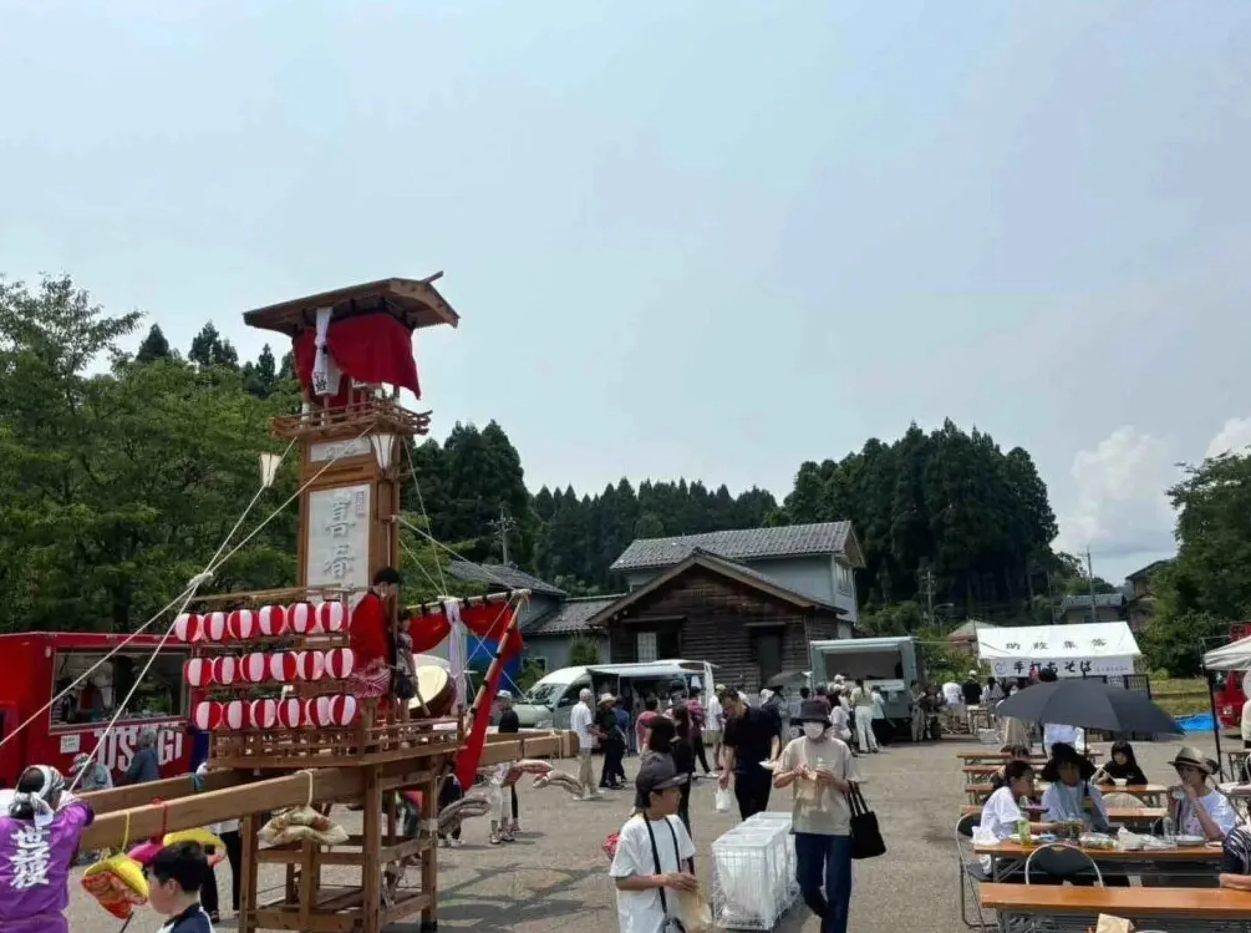 祭りの様子