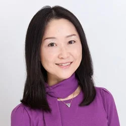 小倉朋子氏