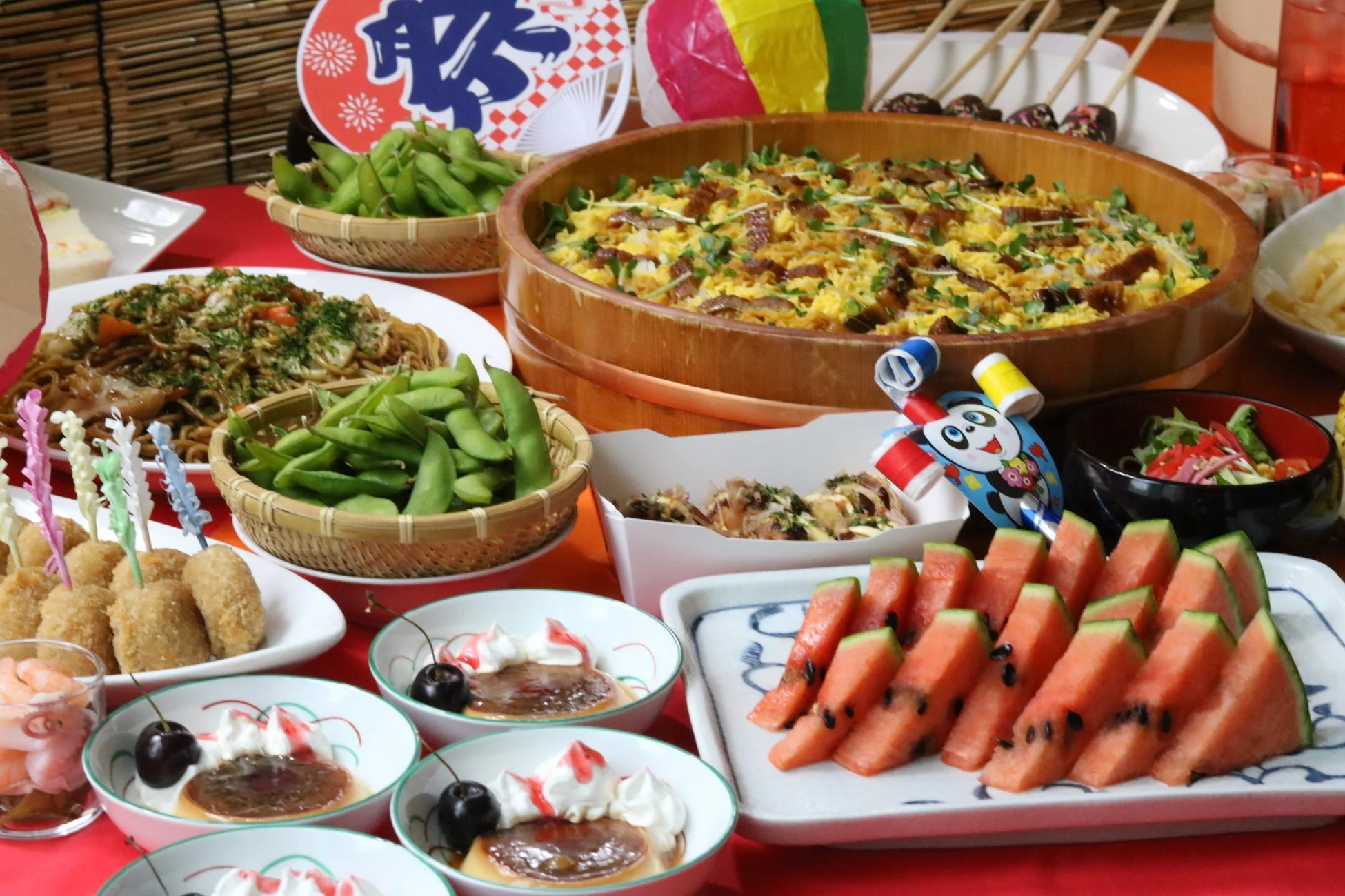 縁日グルメと昭和スイーツの盛り合わせ