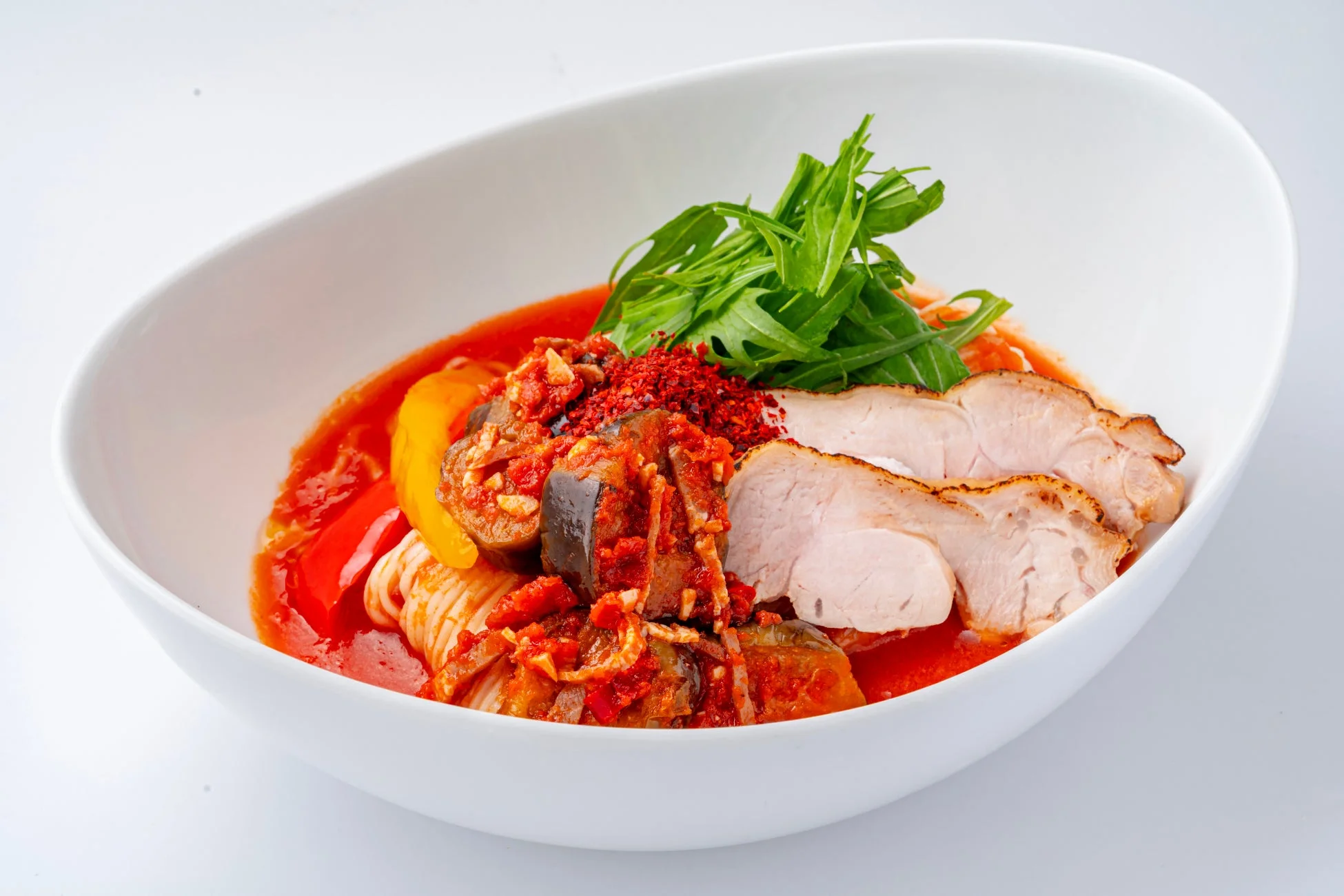 夏野菜のアラビアータトマト冷麺