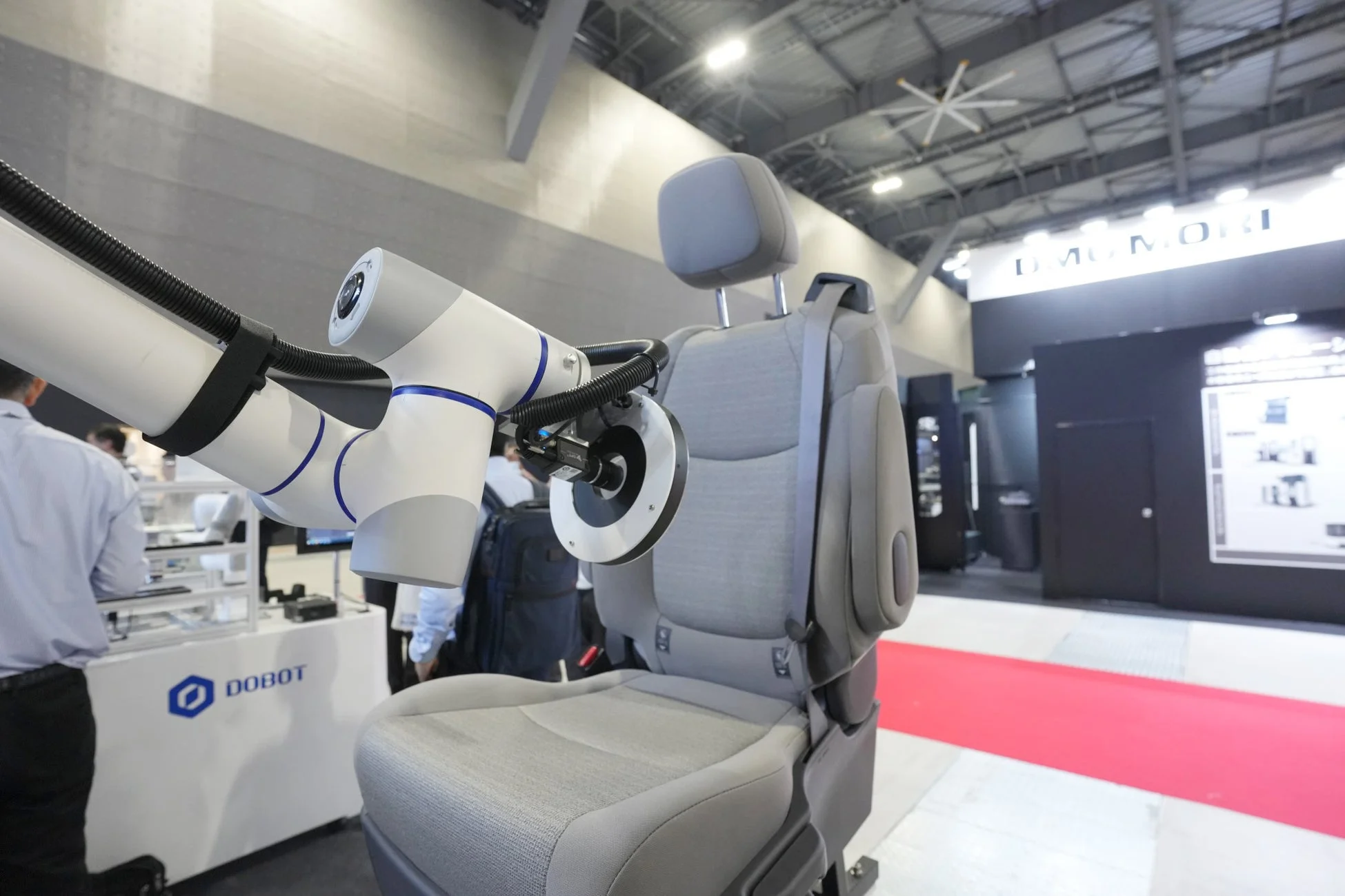 DOBOT CR10A 自動車シート検査ワークステーション