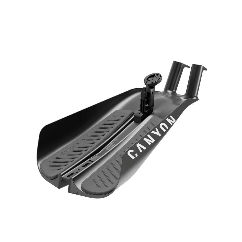 CANYONとERGONのロゴが入った黒い自転車用エアロバーアームレスト