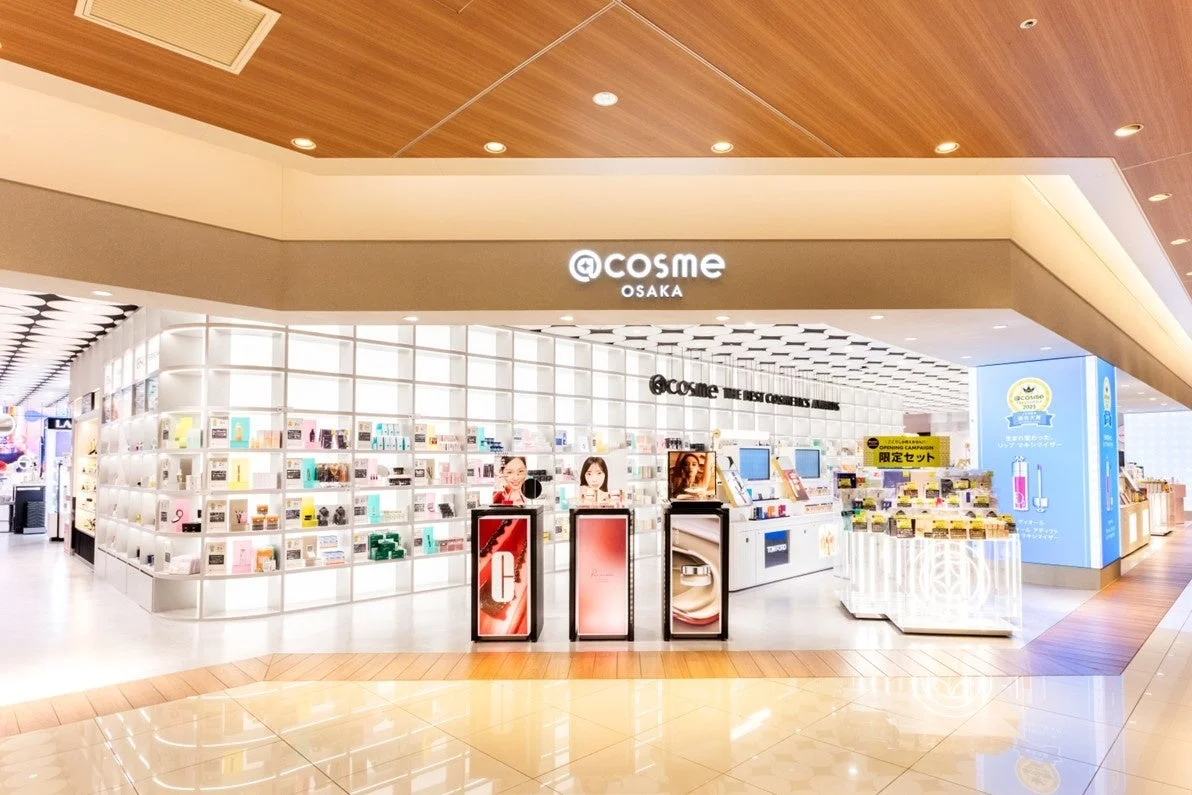@cosme OSAKA 店舗内の様子
