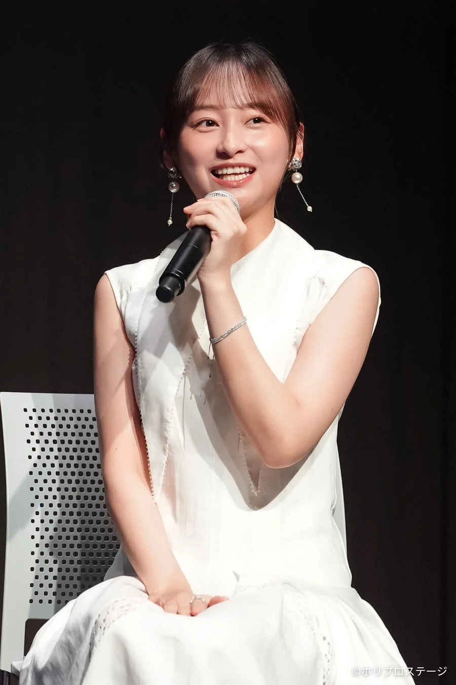 影山優佳さんのコメントシーン
