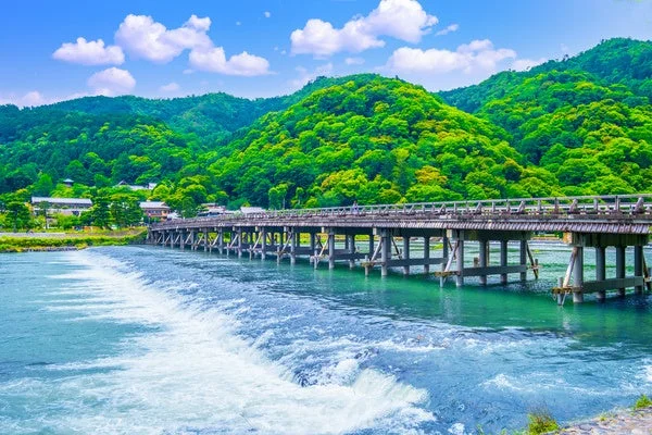京都の渡月橋