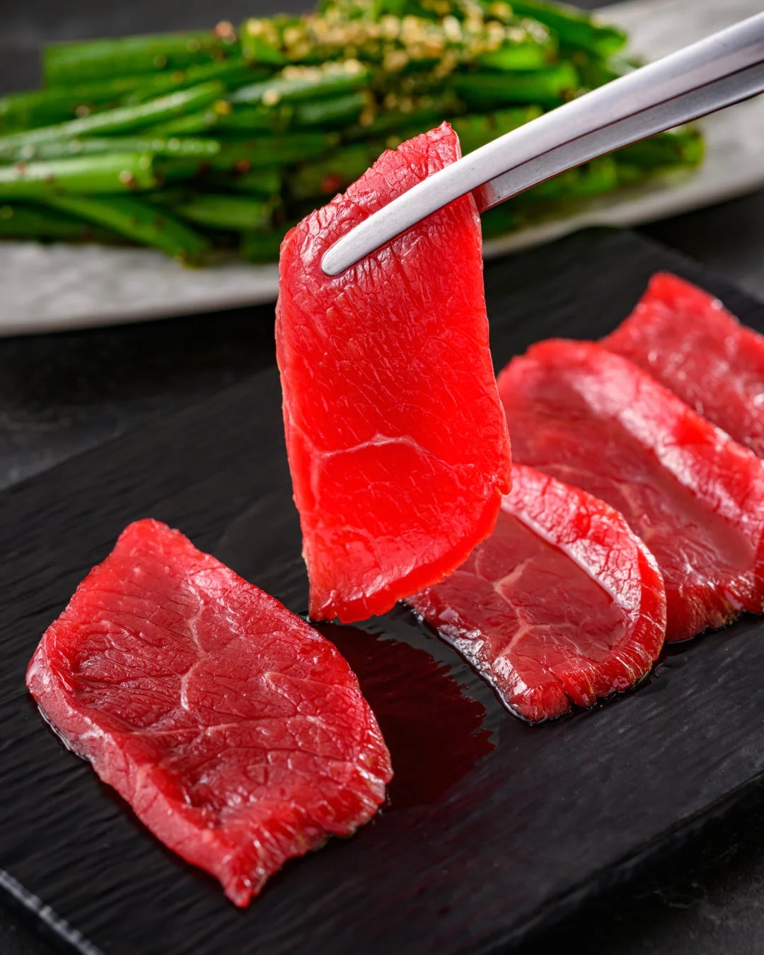薄切り生肉
