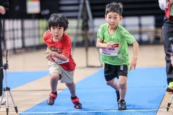 男の子の短距離走