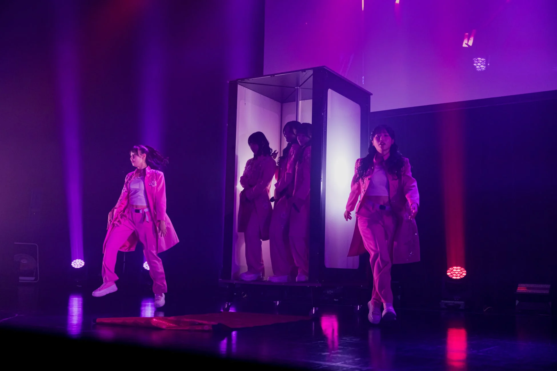 SAKURA GRADUATIONのパフォーマンス