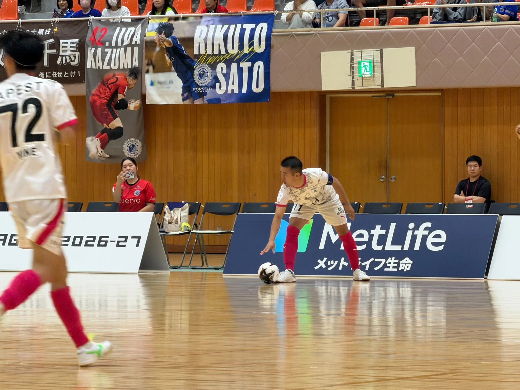 フットサルの試合風景