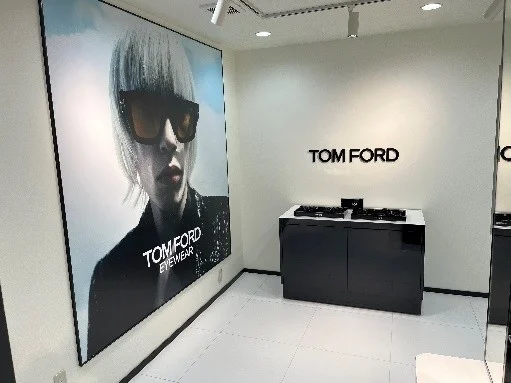 トムフォードのアイウェア店舗の一角