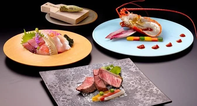 豪華なフレンチ懐石料理