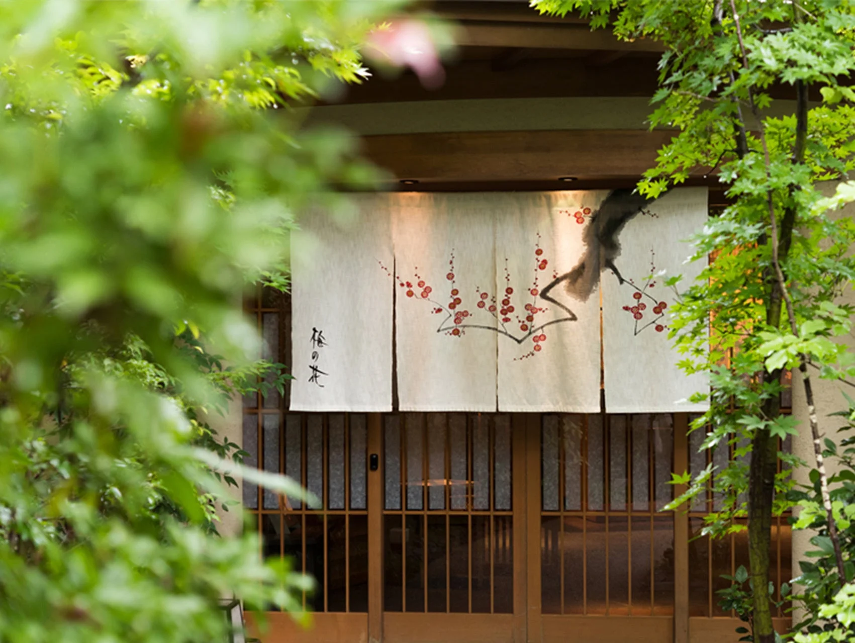 梅の花 レストラン入り口