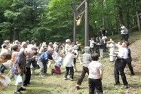 餅まきの様子