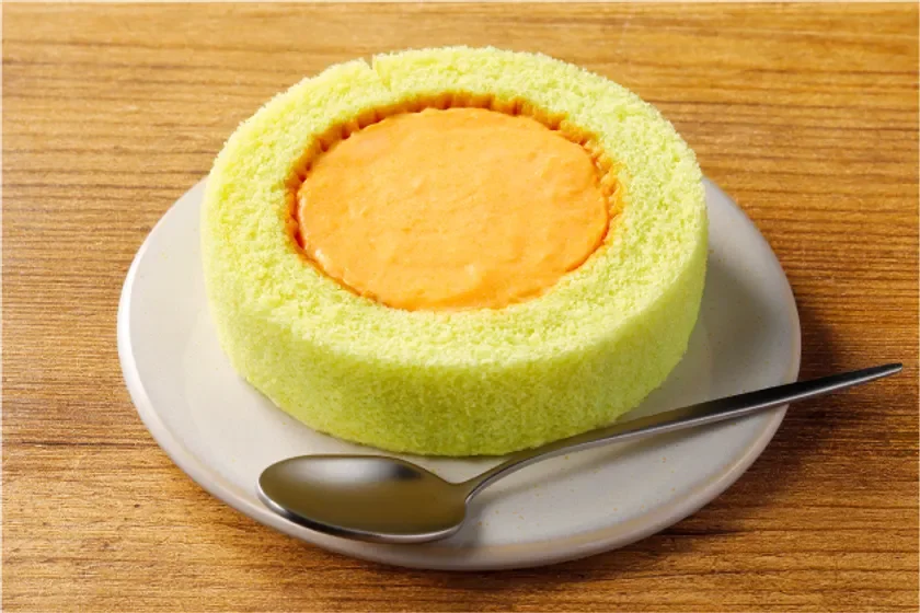 プレミアムロールケーキ 北海道産赤肉メロン