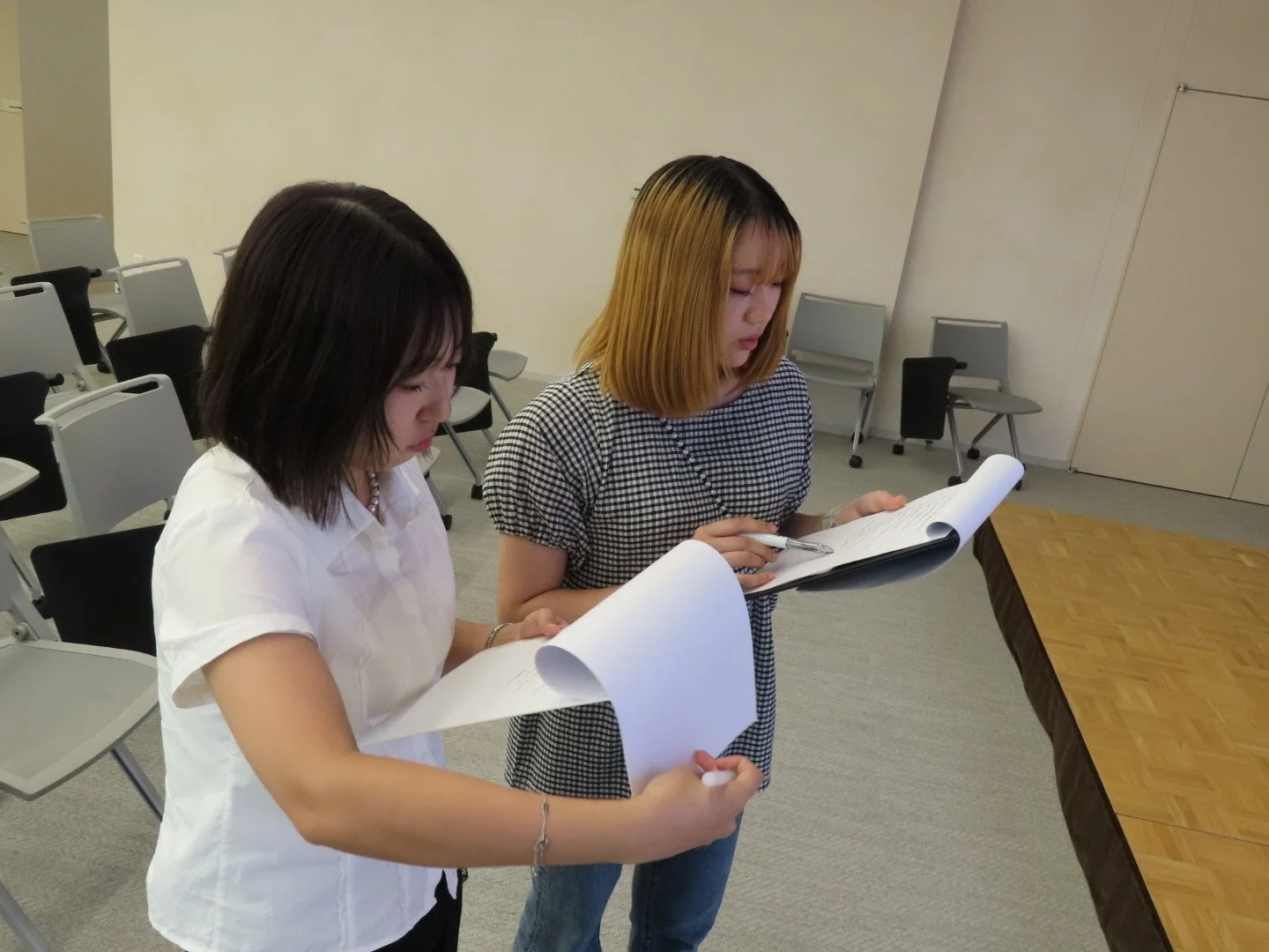 学生の打ち合わせ