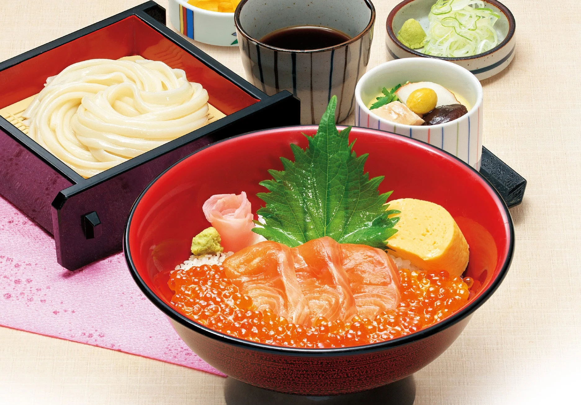 岩内サーモンの『いくらサーモン丼』
