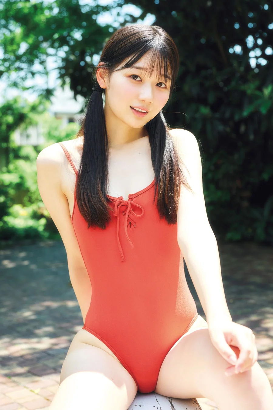 可児愛梨グラビア
