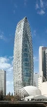 専門学校 東京モード学園のビル