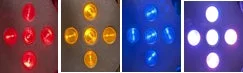 十字型に配置されたLEDの色変化を示す画像