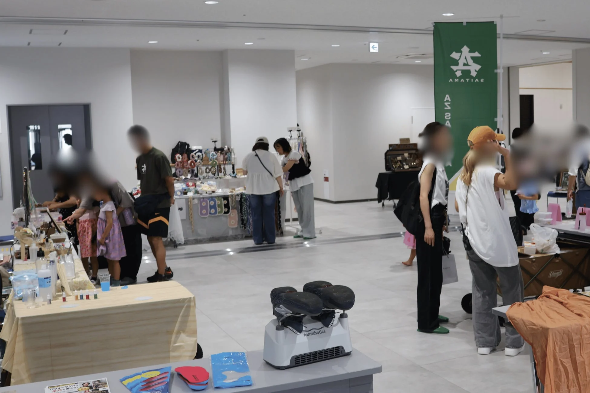 賑わうマルシェ会場