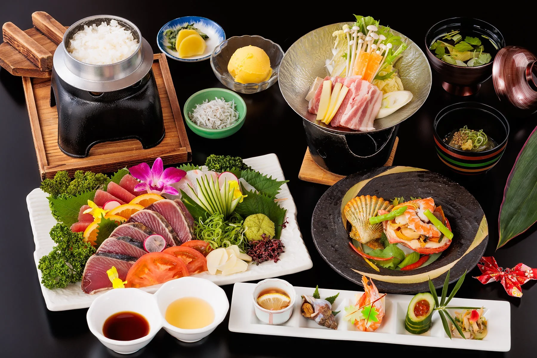 豪華な日本料理の御膳