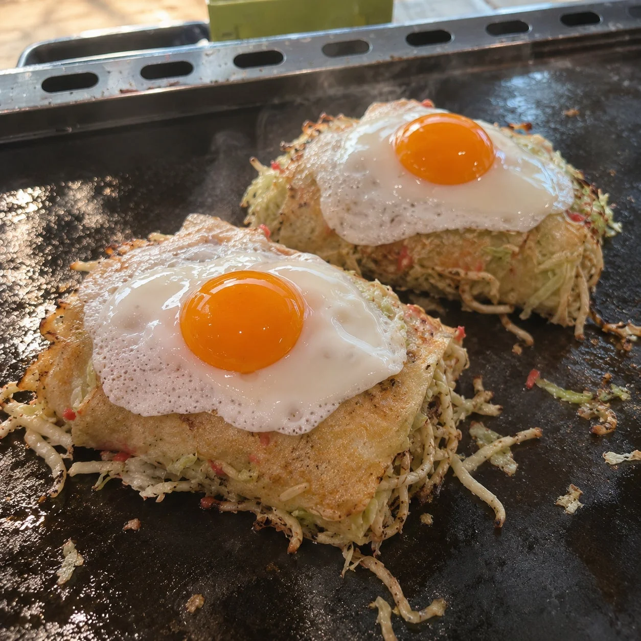 NESTIVAL限定たまごのせお好み焼き
