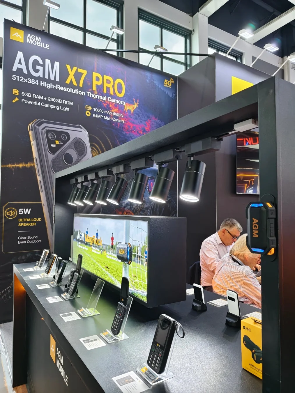 AGM X7 PROのサーマルカメラなど