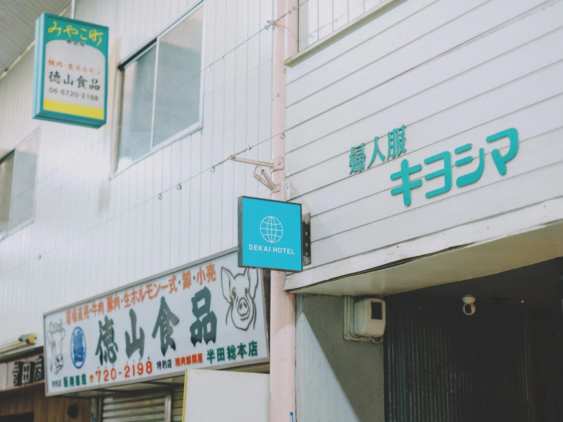 SEKAI HOTEL Osaka Fuseの街並み