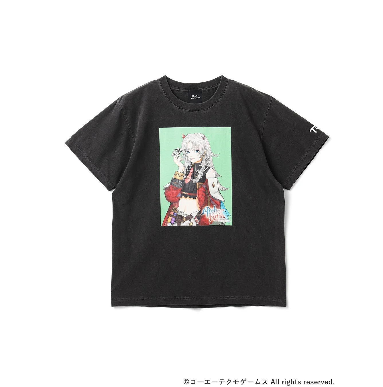 黒いTシャツに、白い髪と赤い角を持つアニメ風の女性キャラクターがプリントされています。