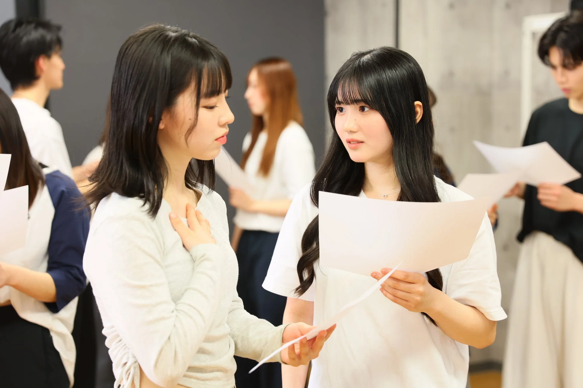 若者の学習風景