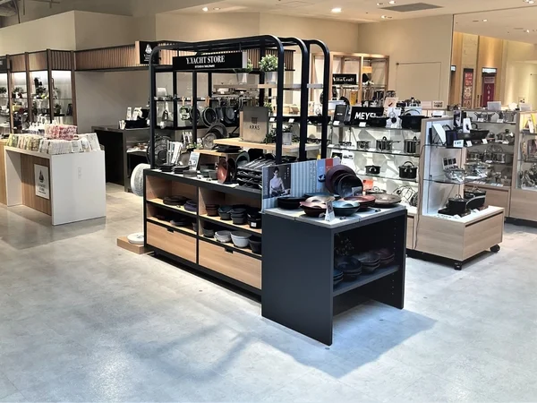 百貨店内売り場