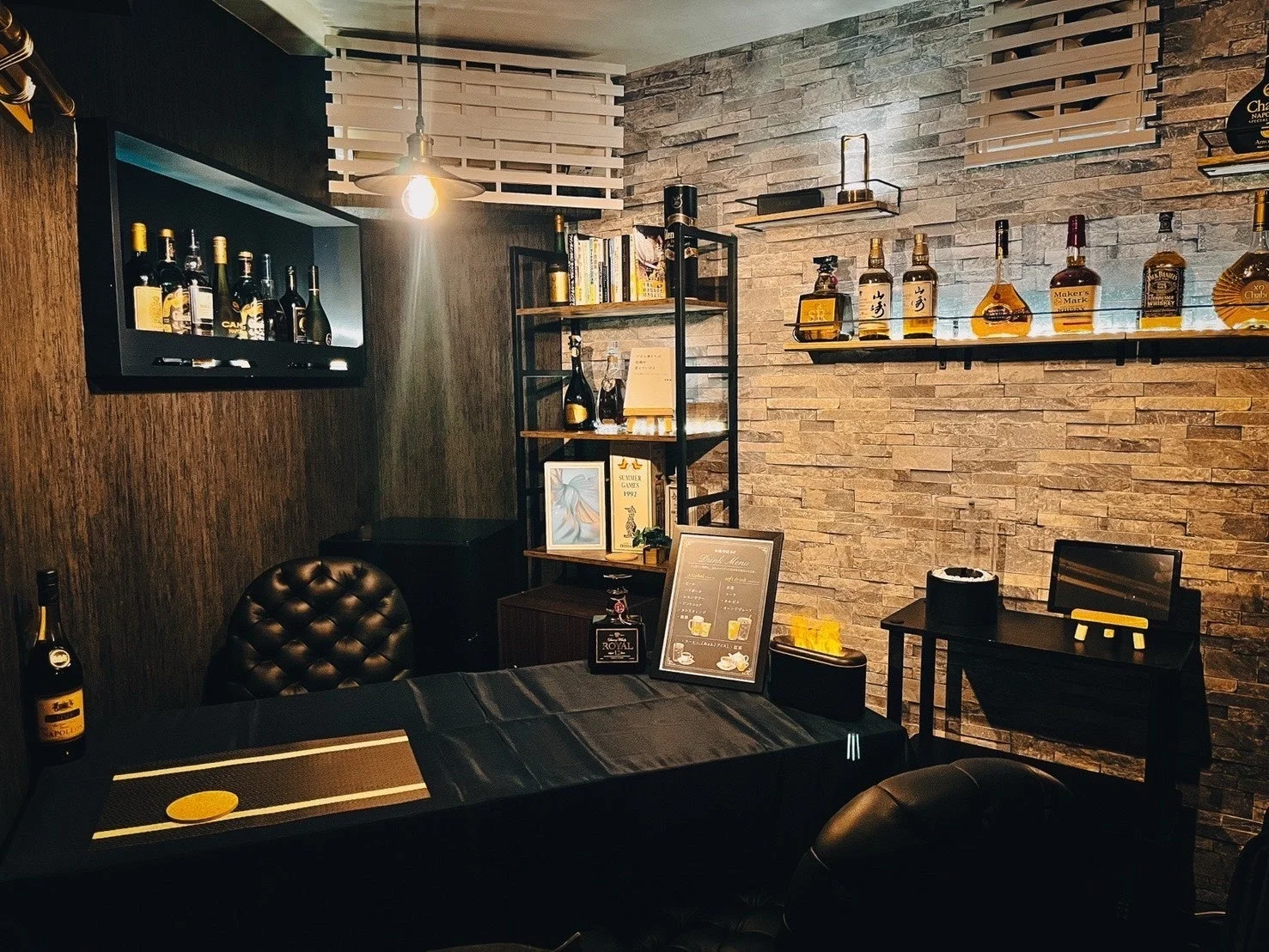 転職相談BAR横浜店の店内風景