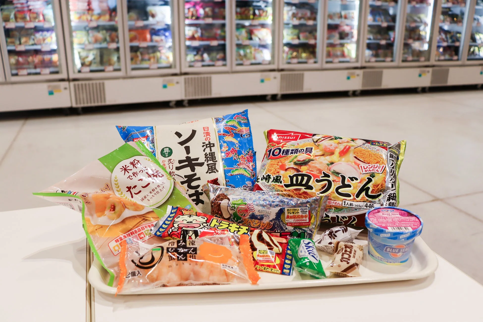 様々な冷凍食品のラインナップ